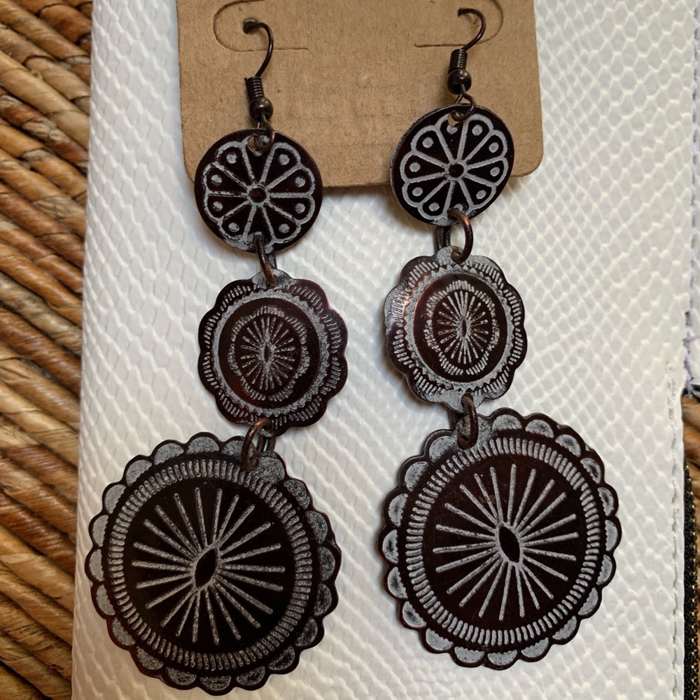 Triple Link Etched Dangle Earrings